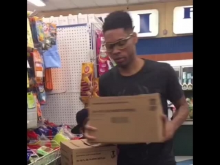 when someone doesn t say bless you (nigga vine)